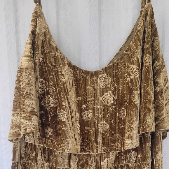 Vintage Crushed Green Velvelt Pansuit, 1XL (PTP 25) - Picture 3 of 3